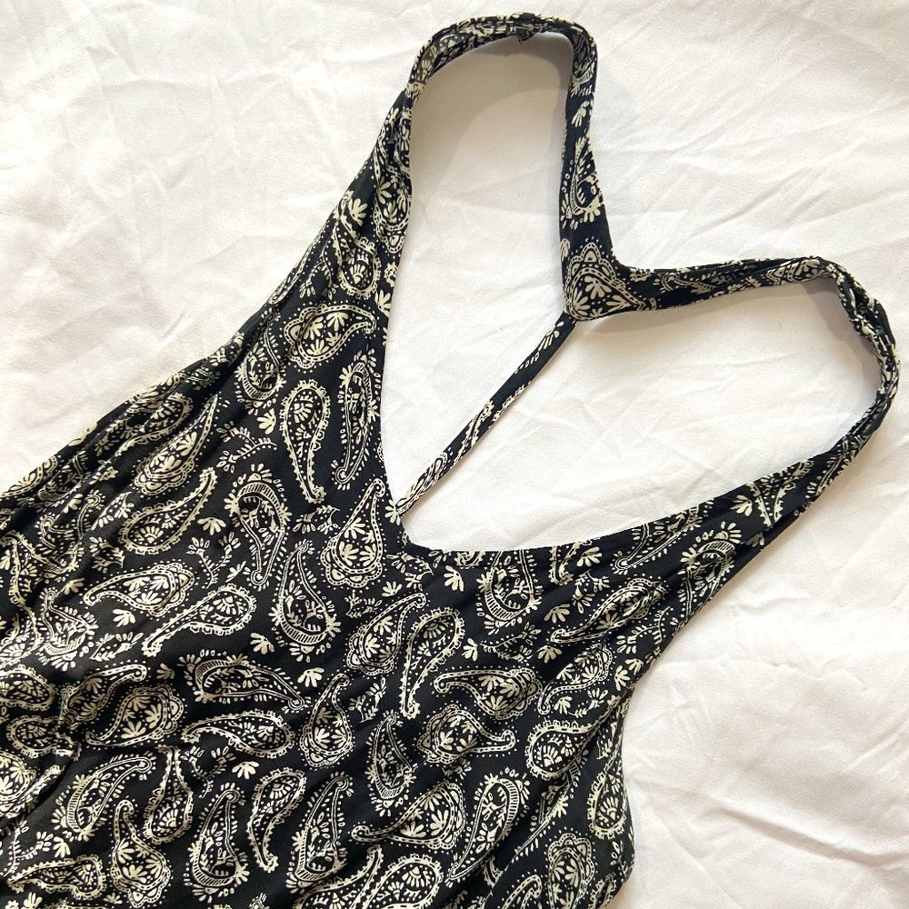 Forever 21 Black and White Patterned Dress